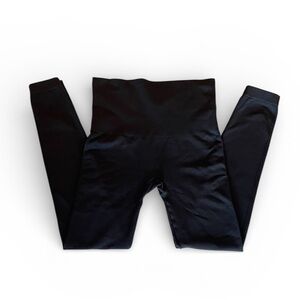 SPANX Look At Me Now High Waist Seamless Leggings - Size Med (FL3515)